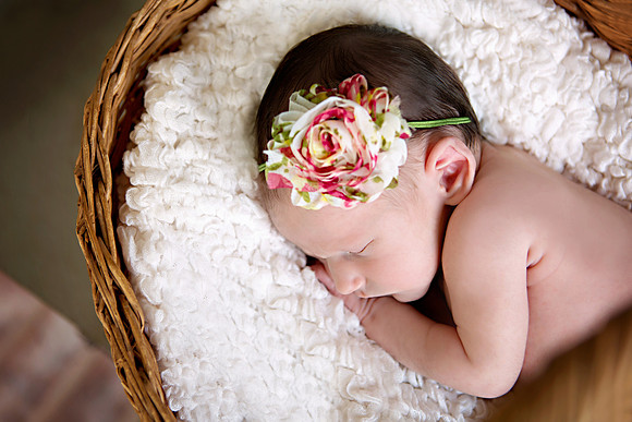 6-9-2015-OliviaNewborn5days-53edit