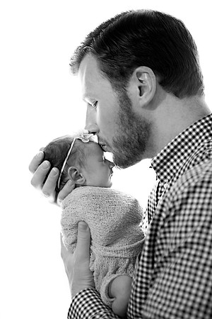6-9-2015-OliviaNewborn5days-131editbw