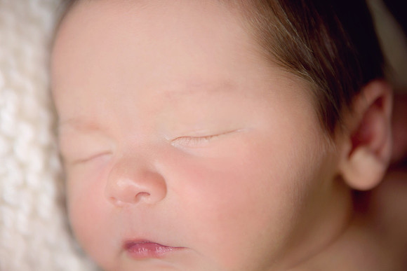 7-12-2015-BenjaminNewborn7days-40edit