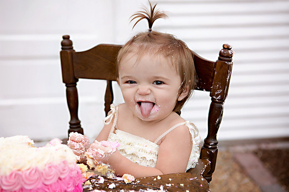 12-6-2014-Grace1stBdayCakeSmash-132edit