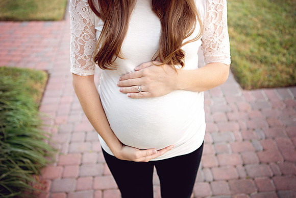 12-6-2015-ByrneVrandericMaternity-45edit