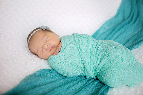 5-30-2016-Sadie4DaysNewborn-42edit