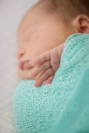 5-30-2016-Sadie4DaysNewborn-93edit