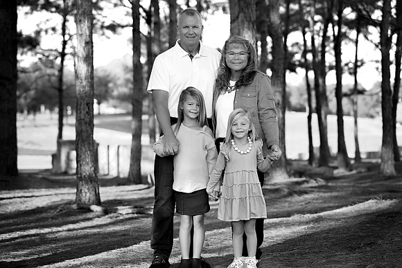 10-9-2022-DaileyFamily-76editbw