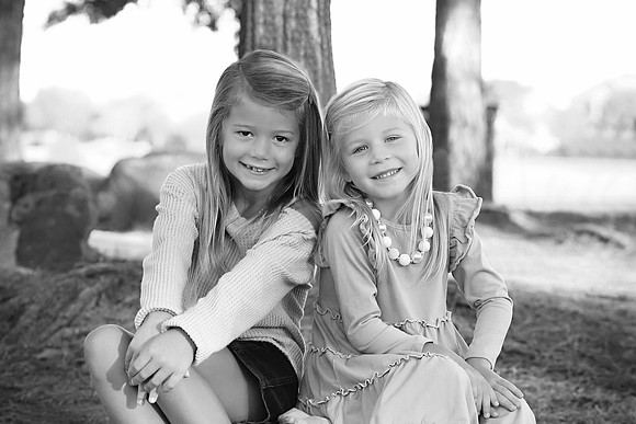 10-9-2022-DaileyFamily-114editbw