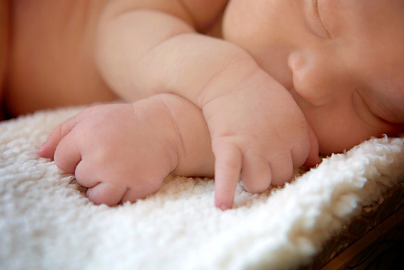 9-13-2013-CruzNewborn9days-35edit
