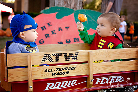 10-19-2013-EvanNGeorgePumpkinPatch-12web