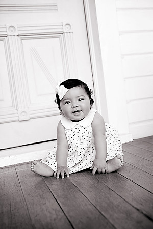 6-14-2014-Isabella6Months-16editbw