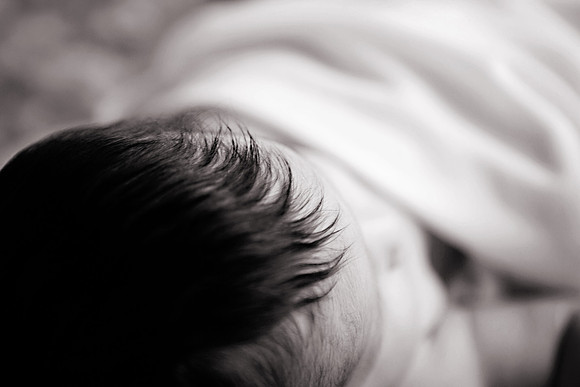 1-12-2014-IsabellaNewborn4wks-286editbw