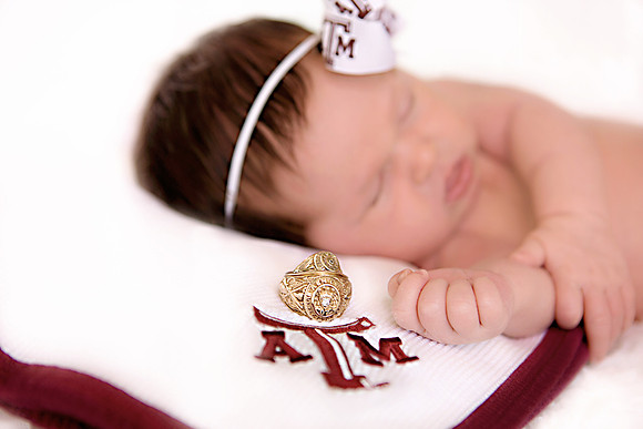 11-26-2014-MorganNewborn8days-74edit