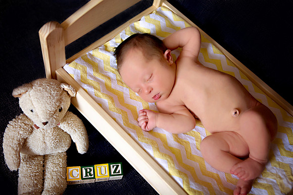 9-13-2013-CruzNewborn9days-98edit