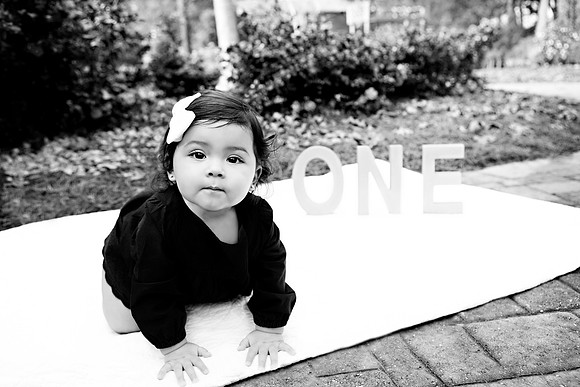 12-12-2014-Isabella1Year-77editbw