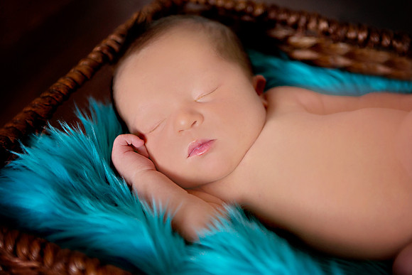 9-13-2013-CruzNewborn9days-214edit