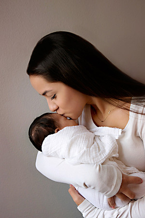 1-12-2014-IsabellaNewborn4wks-164edit